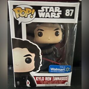 Kylo Ren Funko Pop 87 (Walmart Exclusive )